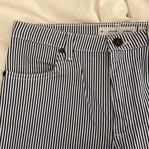 Striped Flared Jeans - Picture 5 of 5